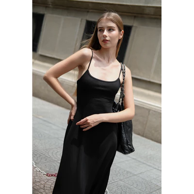 RUBIES Soso Dress - Đầm Dài Nữ Vải Thun Dáng Tùng Xòe 2 Dây Cổ U