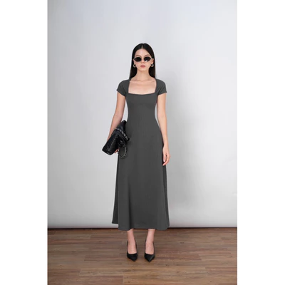 RUBIES Delia Dress - Đầm Dài Nữ Vải Thun Gân Dáng Chữ A Tay Ngắn Cổ Vuông