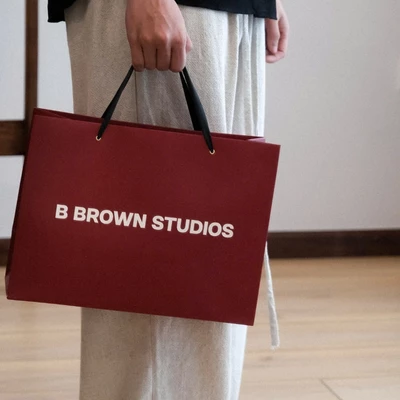 Túi Giấy B Brown In Hai Mặt - Phối Dây Ruy Băng Đen, Dùng Để Đựng Quần Áo/Quà Tặng/Trang Trí