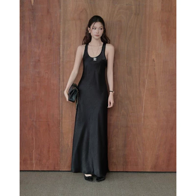 RUBIES Gigi Dress -  Đầm Dài Nữ Vải Lụa Dáng Suông Chiết Eo 3 Lỗ