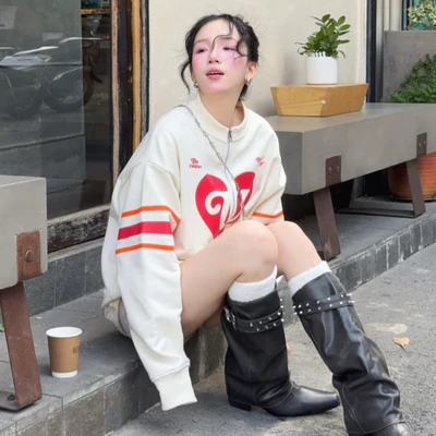 Áo Sweater Zip Sweetheart Vải Nỉ Chân Cua Oversized 7MILLIONS (Kem)