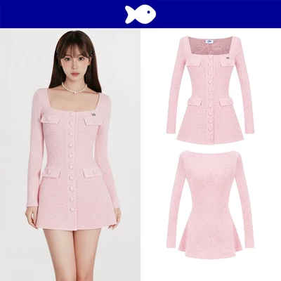 Đầm cổ vuông tay dài len lông thỏ DKMV form xoè nhẹ phối hàng nút bọc vải đính logo cá màu hồng Claire Dress | K-D50-H