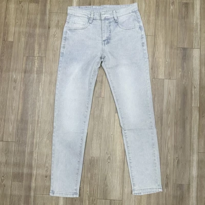Quần Jean Nam Xanh Nhạt Form Slim Fit Co Giãn Thoải Mái Ống Đứng Dáng Đẹp Dễ Phối Đồ Thời Trang