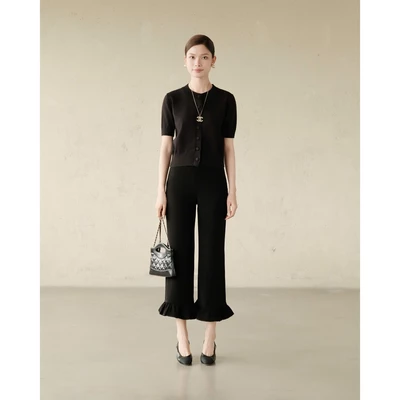 RUBIES Frilly Pants - Quần Dài Nữ Vải Nữ Hoàng Cạp Trễ Ống Suông Lai Bèo Dáng Lửng