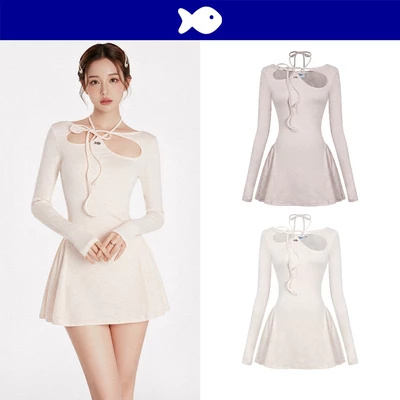 Đầm dài tay khoét cổ cột dây nơ DKMV dáng xòe bồng bềnh đính logo cá inox đáng yêu thun ôm dáng Kira Dress | K-D56
