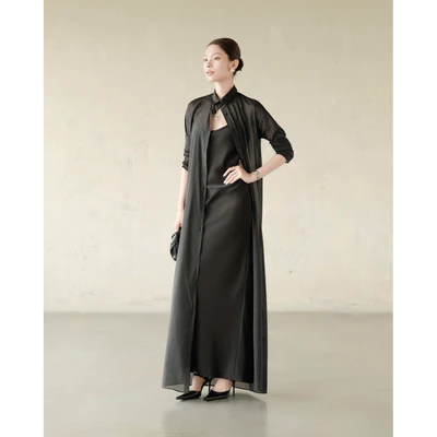 RUBIES Moana Shirt - Áo Sơ Mi Nữ Vải Tơ Dáng Dài Maxi Tay Dài Cổ Đức