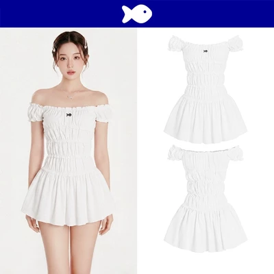 Đầm trễ vai tay bồng tiểu thư DKMV thân bo chun điệu đà logo inox kèm quần bí bảo hộ màu trắng Sugarplum Dress | K-D10-T