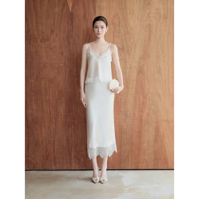RUBIES Letty Skirt - Váy Dài Nữ Vải Lụa Lưng Thun Dáng Suông Loe Lai Phối Ren