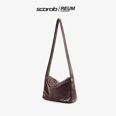 Túi Đeo Chéo Da PVC, Túi Da Thời Trang Nam Nữ Đựng Vừa iPad 11" Scarab Reum Sling Bag