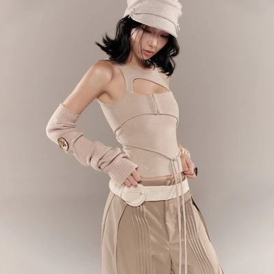 CONRAD SLEEVELESS TOP (SAND BEIGE) BunnyHill