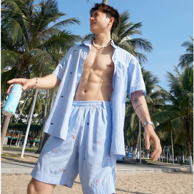 Bộ sơ mi tay ngắn và quần short YELLOW FLICKER họa tiết star sọc xanh unisex