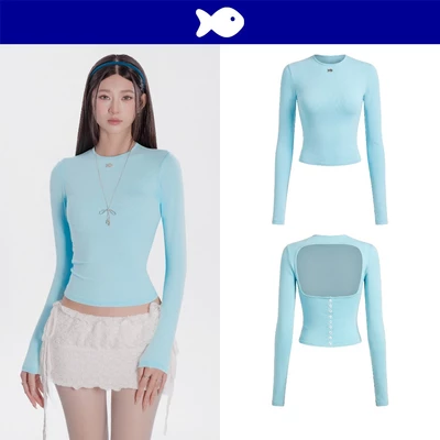 Áo dài tay ôm body nữ khoét lưng DKMV phối hàng cúc chạy dọc thân sau lưng điệu đà màu xanh logo cá Kyoto Top | K-T74-X
