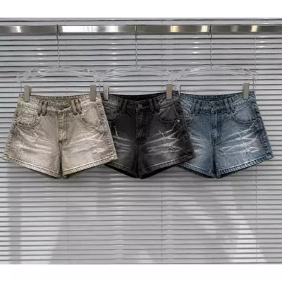WHOSE x YC1996 - Quần Short Jeans Nữ Wash Rách 3 Màu Local Brand Unisex
