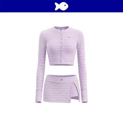 Set áo croptop và chân váy ngắn DKMV tay dài chất len lông thỏ kẻ caro ôm dáng logo cá màu tím Gudrun Set | K-SET31-TI