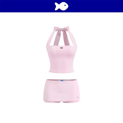 Set đồ kiểu nữ áo cổ yếm và chân váy ngắn DKMV cổ buộc nơ đáng yêu đính logo cá ôm dáng màu hồng Chime Set | K-SET35-H