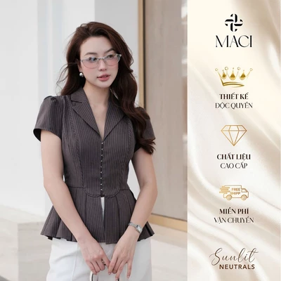 Áo Peplum Cổ Vest Ngắn Tay Cách Điệu Chất Trượt Kẻ Thanh Lịch MACI MCASMKE0415 Thời Trang Nữ