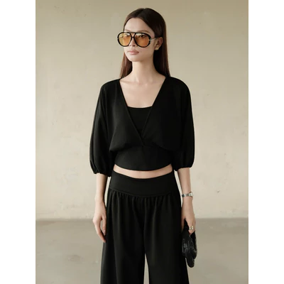 RUBIES Chika Top - Áo Thun Nữ Set Áo Khoác Cardigan Croptop Kèm Áo 2 Dây