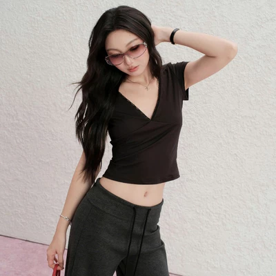 KIDO - Áo thun cổ V tay ngắn LOLITA TOP