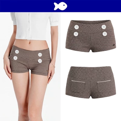 Quần short kiểu nữ cạp trễ ôm dáng DKMV thiết kế đính nút nhựa bản to hoạ tiết caro đáng yêu Caprice Set | K-SET34-Q