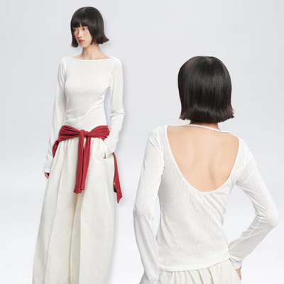 Nosbyn Áo Thun Dài Tay Hở Lưng Vải Thun Giấy Trendy - Sheer Open-Back Tee