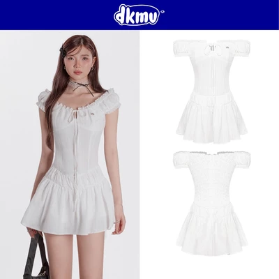 Đầm trễ vai tay bồng thắt nơ phối ren DKMV kèm quần bí màu trắng thiết kế logo cá inox đáng yêu Moonlight Dress | K-D12