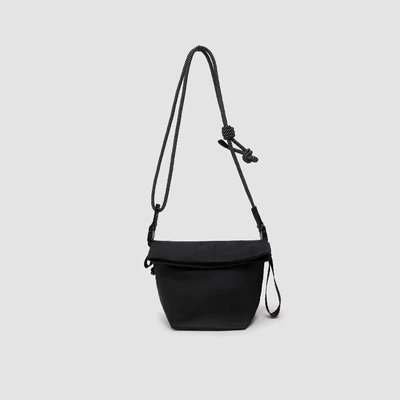 Túi đeo chéo vải polyester nắp gập có khuy nam châm ẩn Selected Lunch Cross Bag