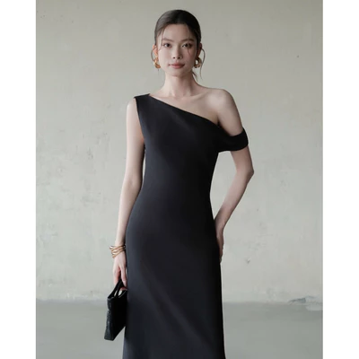 RUBIES Lorian Dress - Đầm Dài Nữ Vải Cotton Linen Dáng Suông Chiết Eo Lệch Vai Xẻ Tà