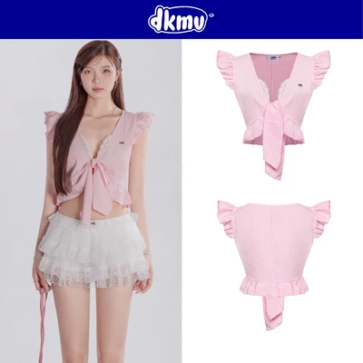 Áo croptop nữ tay cánh tiên DKMV thiết kế thắt dây trước ngực phối viền ren hoạ tiết kẻ sọc màu hồng Henly Top | K-T38