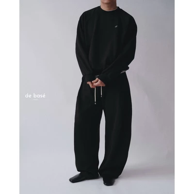 basé SWEATSHIRT 01 - Áo Nỉ Raglan Logo Thêu Ngực - de basé