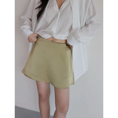 Chân váy lụa ngắn 𝐒𝐎𝐌𝐒 | 𝐏𝐞𝐚 𝐒𝐤𝐢𝐫𝐭