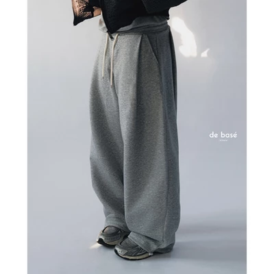 basé PANTS 05 - Quần Nỉ Ống Rộng Xếp Li Trước Sau - de basé