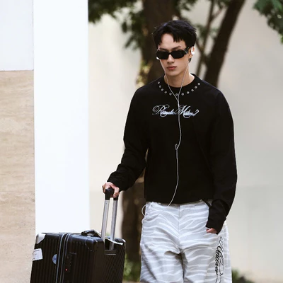Áo thun tay dài Roma - Longsleeve romantic material