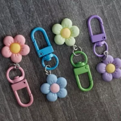 [Gift - Hàng tặng không bán] Phụ kiện treo túi Bông hoa xinh xắn