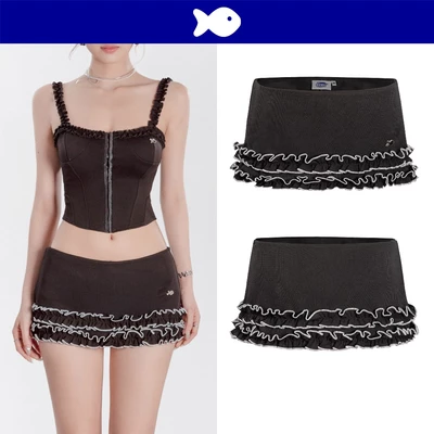 Chân váy đen ngắn ôm viền phối bèo DKMV có quần trong thiết kế logo inox hình Cá đáng yêu Lainee Mini Skirt | K-SET8-V-D