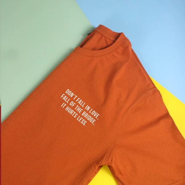  Áo thun ngắn tay unisex Chodole cho cả nam và nữ, chất liệu vải cotton in cotton 100% in chữ Don't fall in love