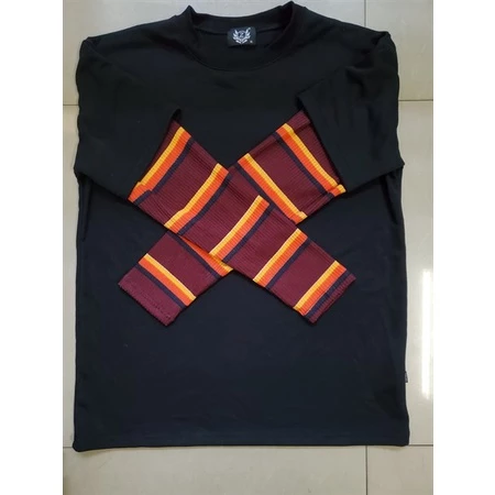 O/Red Stripes Sweater - Black