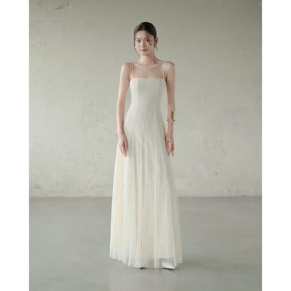 RUBIES Tiffany Dress - Đầm Dài Nữ Vải Ren Dáng Tùng Xoè 2 Dây Cổ Vuông