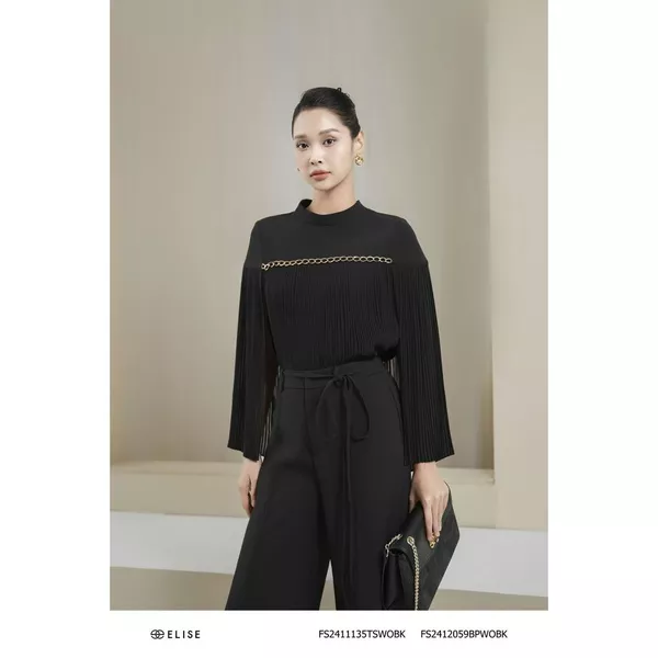 Áo đen phối chiffon dập ly xích ngực thiết kế Elise FS2411135TSWOBK