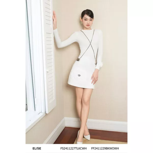 Jupe tafta trắng xếp hoa nhụy logo thiết kế Elise FF2411229BKWOWH