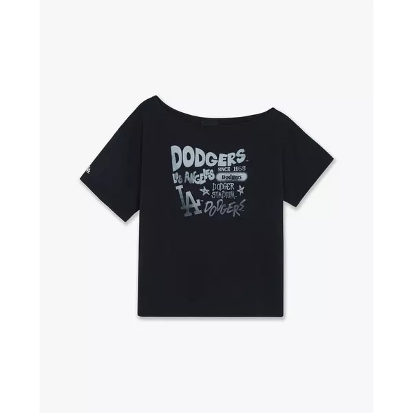 MLB - Áo trễ vai nữ tay ngắn Street Graphic_3FTSB6763-07BKS