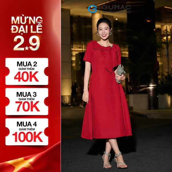 Đầm Nữ GUMAC Form Xòe Cổ Xếp Cánh Nơ Đính Nút Kim Loại Chất Tuyết Mưa Sang Trọng DF12005