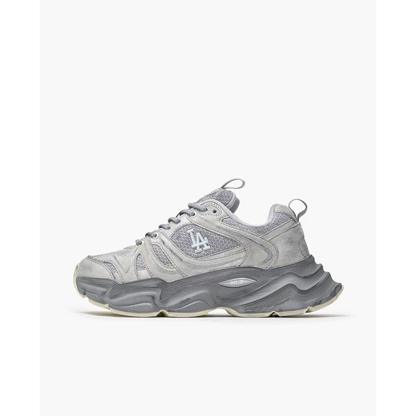 MLB - Giày sneakers unisex cổ thấp Champ Chunky Vintage_3ASHCC25N-07SIS