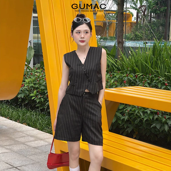 Set lẻ Áo gile croptop sọc  YAE04003 - Quần short nữ Gmorning - GUMAC sọc YSHE04004