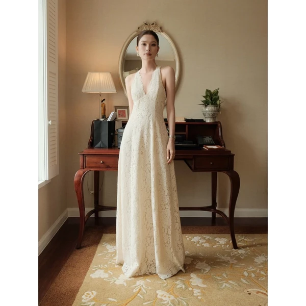 RUBIES Ausie Dress - Đầm Dài Nữ Vải Ren Hoa Dáng Tùng Xòe Sát Nách Cổ Tim V