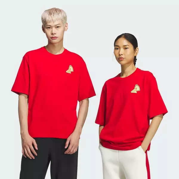 adidas Phong cách sống ÁO THUN NGẮN TAY GRAPHIC TẾT Unisex Đỏ KR3078