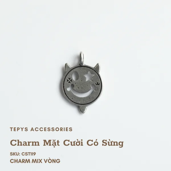 Charm Mặt Cười Có Sừng