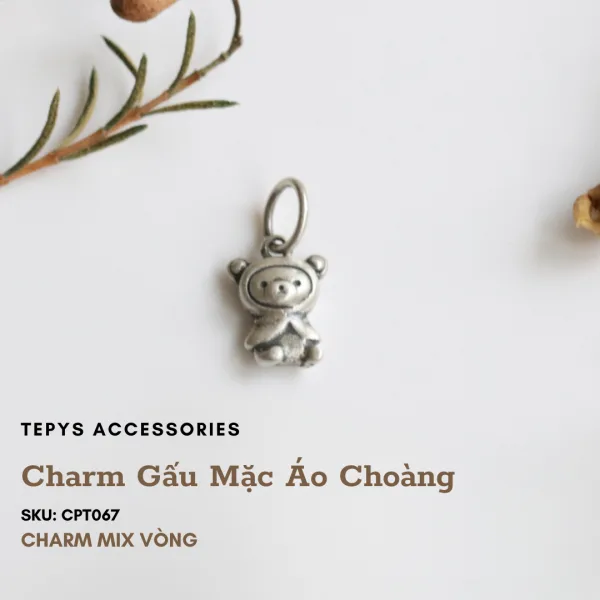 Charm Gấu Mặc Áo Choàng