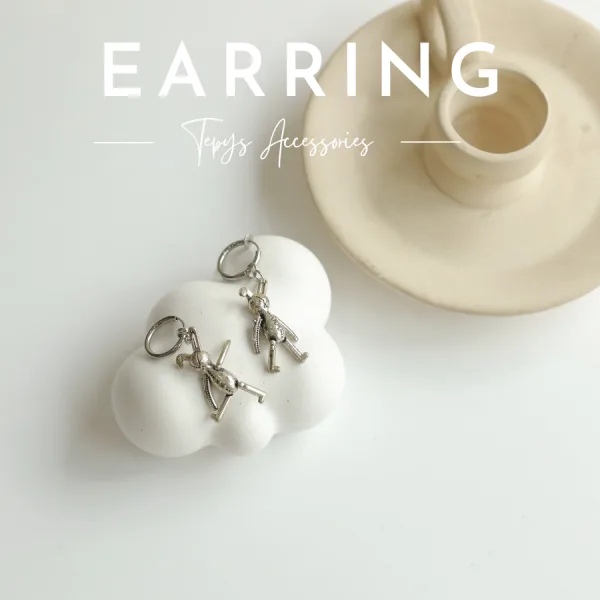 Rabbit Earring