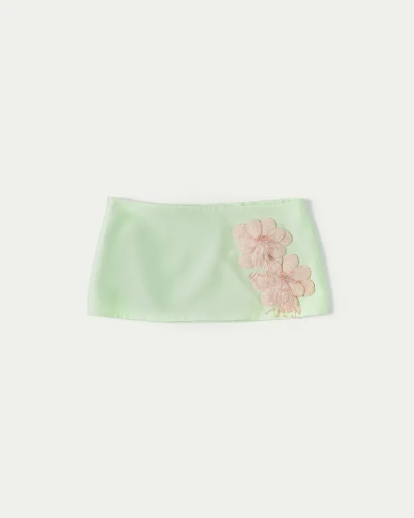 Slide Off Floral Embroidered Mini Skirt