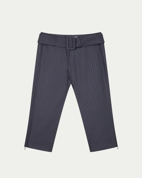 Tug Capri Pants